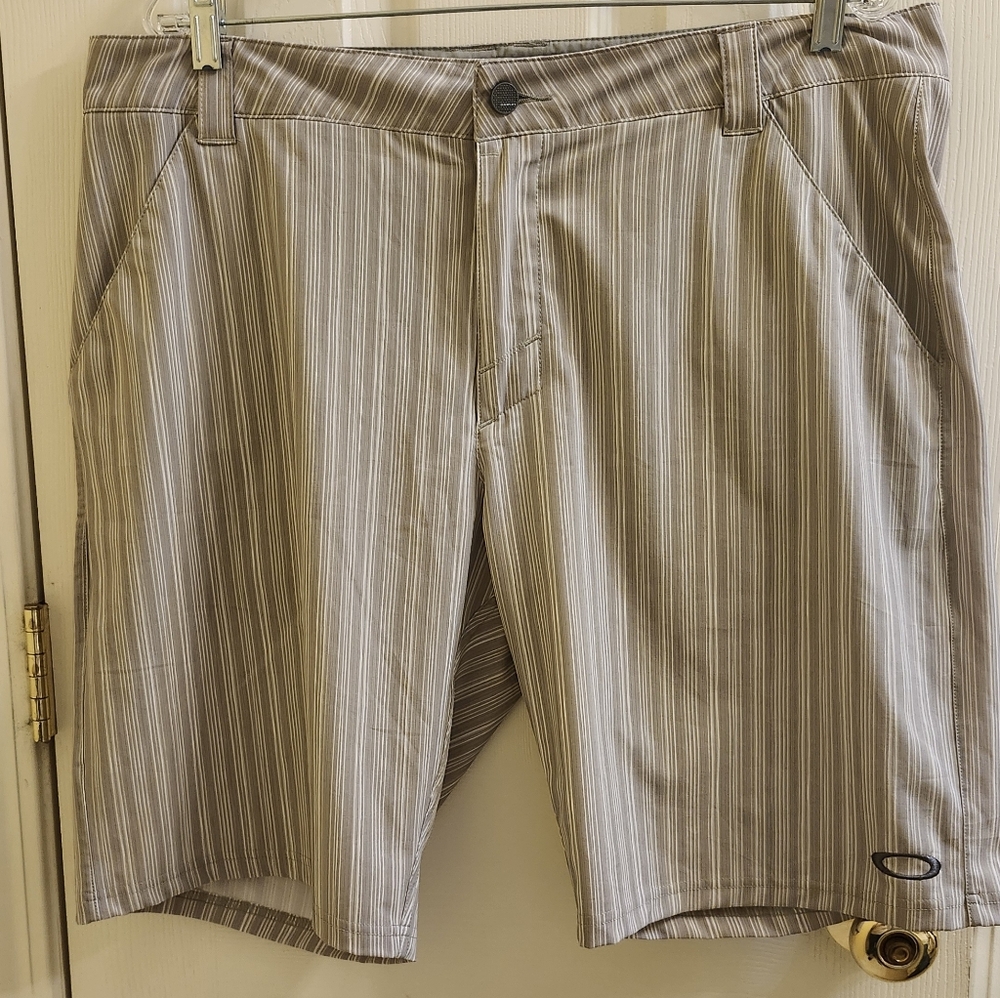 Oakley Golf Short Flat Front Men's Polyester Spandex   Size 36